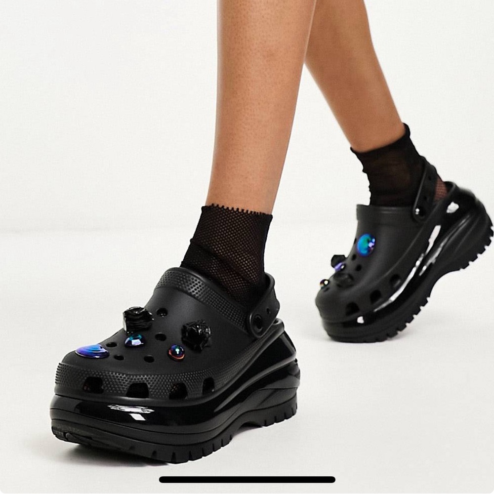 Crocs mega crush